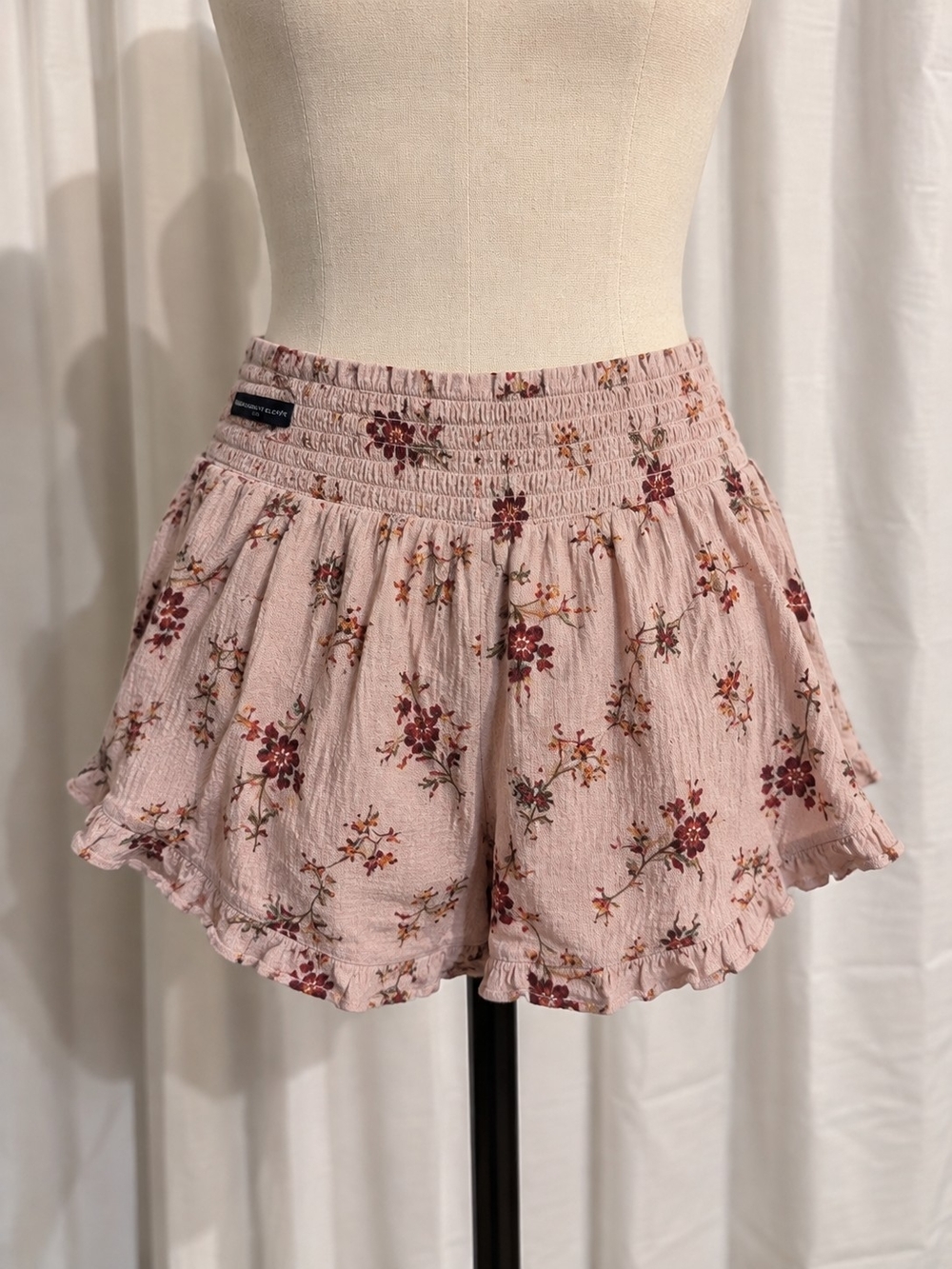American Eagle Outfitters Pink Floral Smocked Waist Ruffle Skort